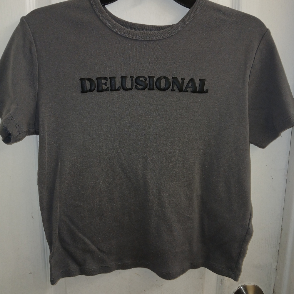 Mudd Edition Grey "DELUSIONAL" Graphic Short Tee Shirt XL 16-18 Y2K Streetwear - Picture 2 of 9